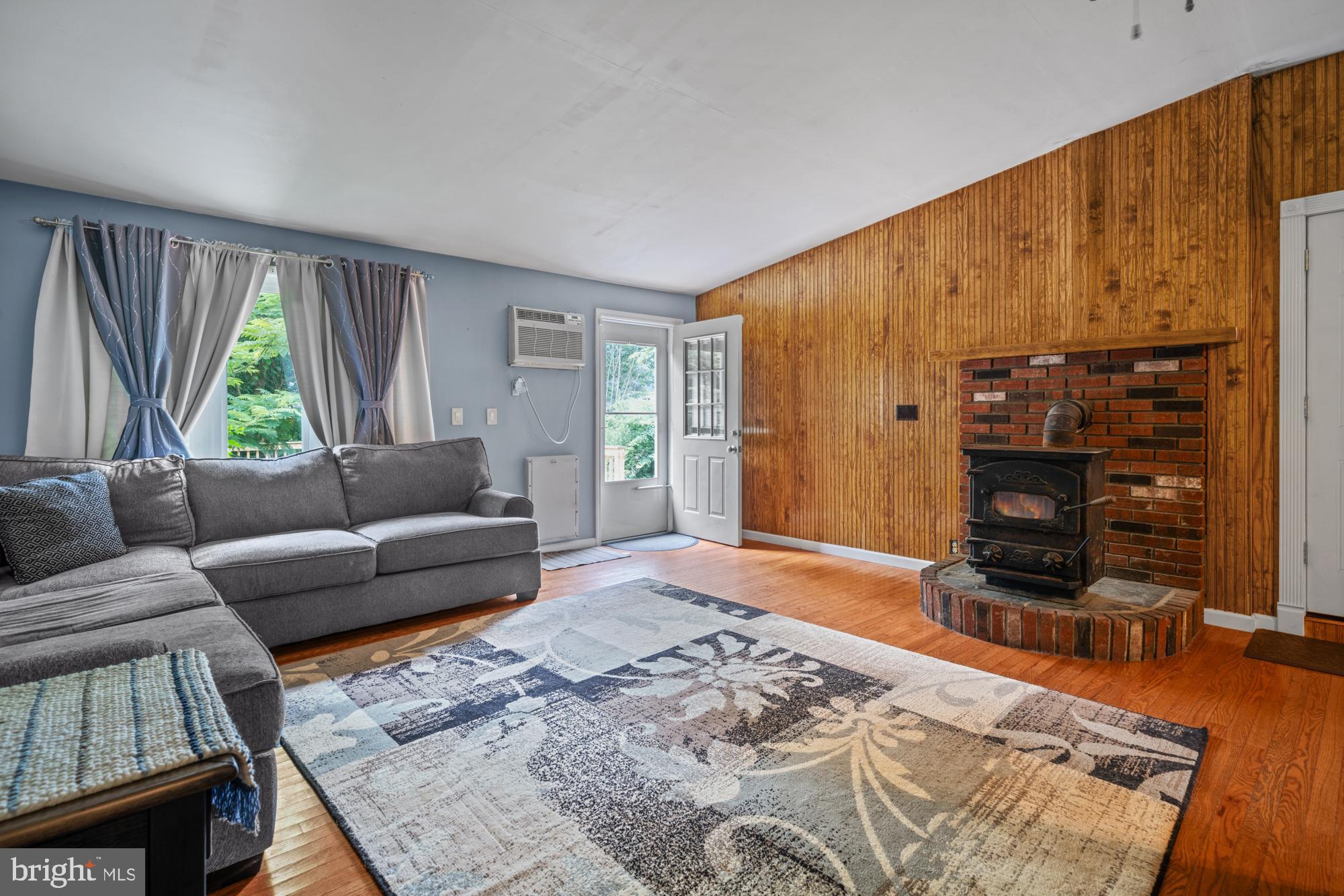 173 Bowsprit Road Manahawkin, NJ 08050 - Photo 13 of 24