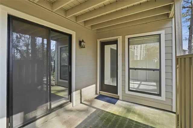 $199,900 | 509 River Mill Circle, Roswell, GA 30075