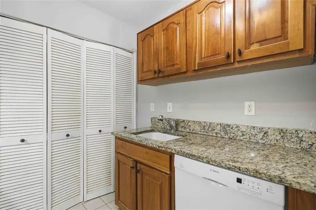 $199,900 | 509 River Mill Circle, Roswell, GA 30075