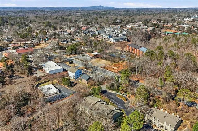 $199,900 | 509 River Mill Circle, Roswell, GA 30075