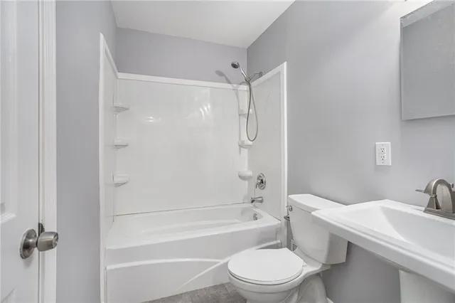 $230,000 | 1008 Northeast 72nd Street, Kansas City, MO 64118