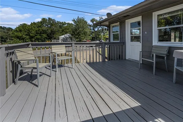 $230,000 | 1008 Northeast 72nd Street, Kansas City, MO 64118