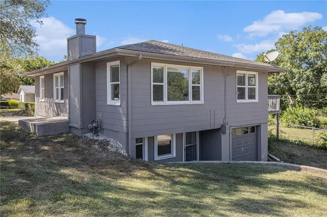 $230,000 | 1008 Northeast 72nd Street, Kansas City, MO 64118