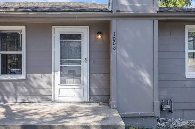 $230,000 | 1008 Northeast 72nd Street, Kansas City, MO 64118
