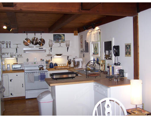 635 Bay Road Belchertown, MA 01007 - Photo 2 of 9 Gallery Image 2
