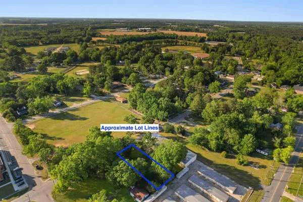 $11,900 | 406 Martin Luther King Jr Boulevard, Dillon, SC 29536