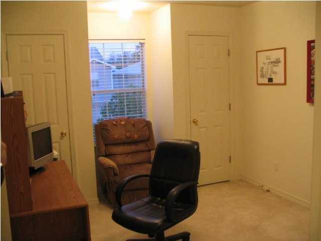 494 Keystone Road, Unit 494 Mary Esther, FL 32569 - Photo 3 of 6