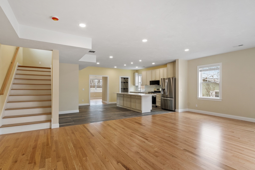 23 Leslie Road Worcester, MA 01605 - Photo 20 of 37