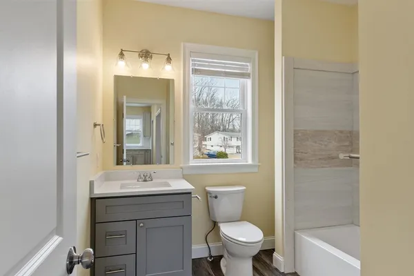 $729,900 | 23 Leslie Road, Worcester, MA 01605