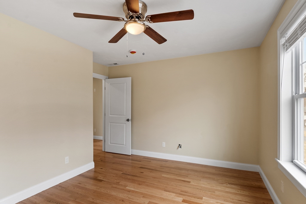 23 Leslie Road Worcester, MA 01605 - Photo 31 of 37