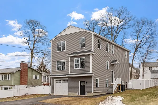 $729,900 | 23 Leslie Road, Worcester, MA 01605