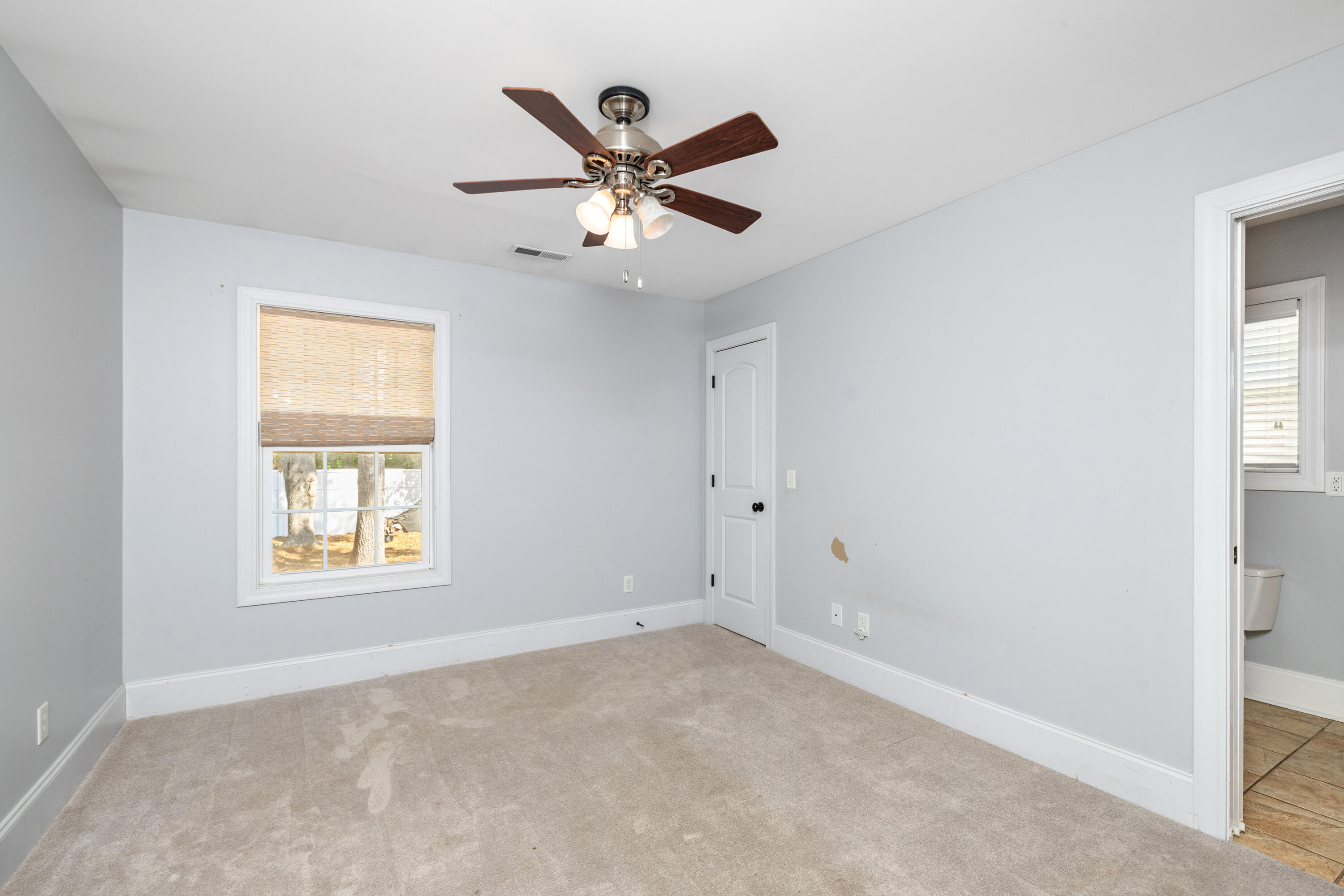 3041 Daufaskie Road Sumter, SC 29150 - Photo 27 of 35 32