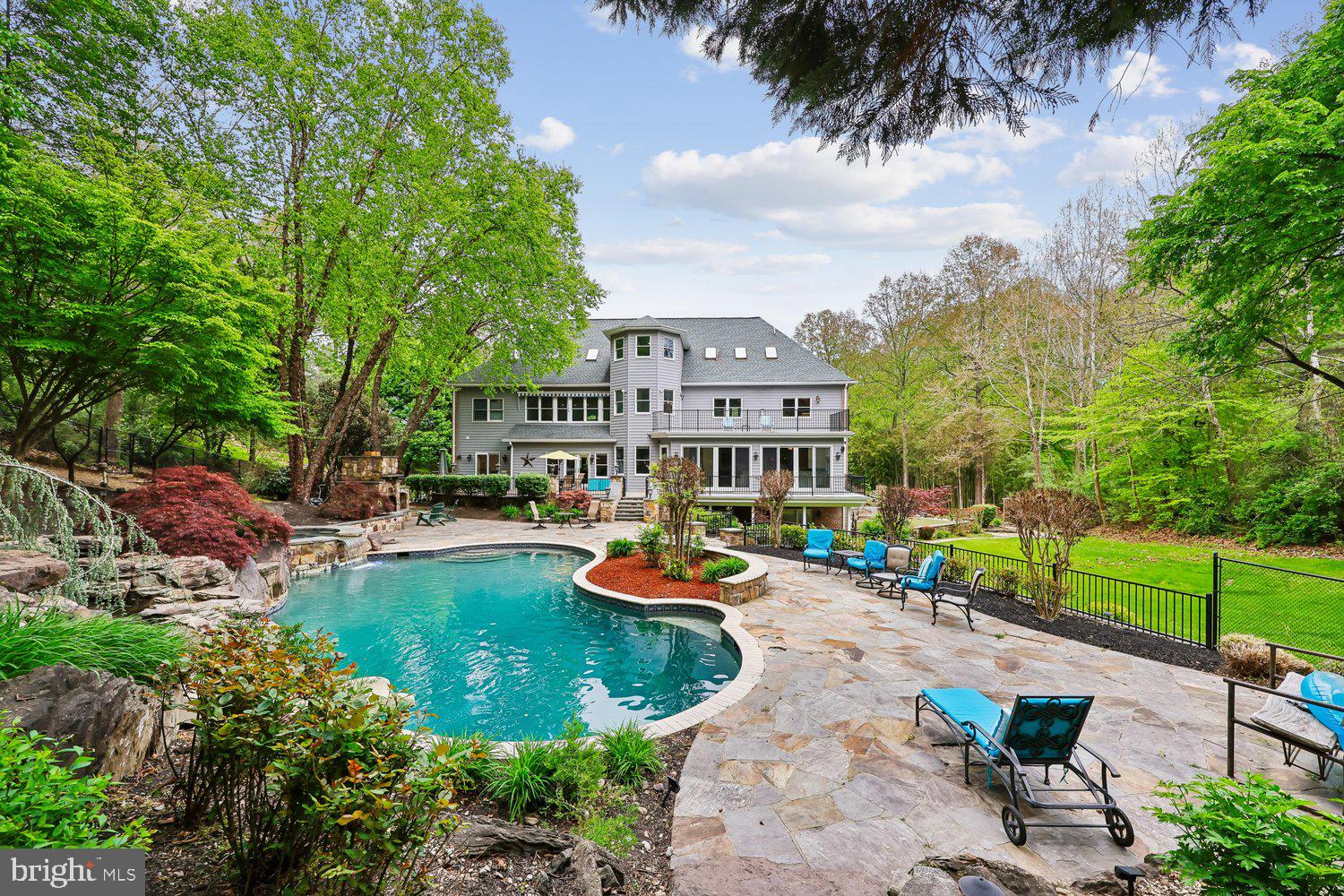 Your own private retreat awaits at 13120 Esworthy