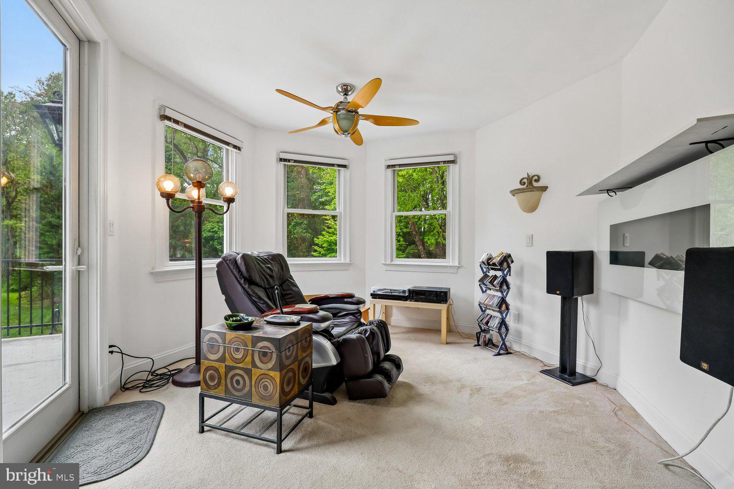 13120 Esworthy Road Potomac, MD 20854 - Photo 40 of 80 Sitting Room