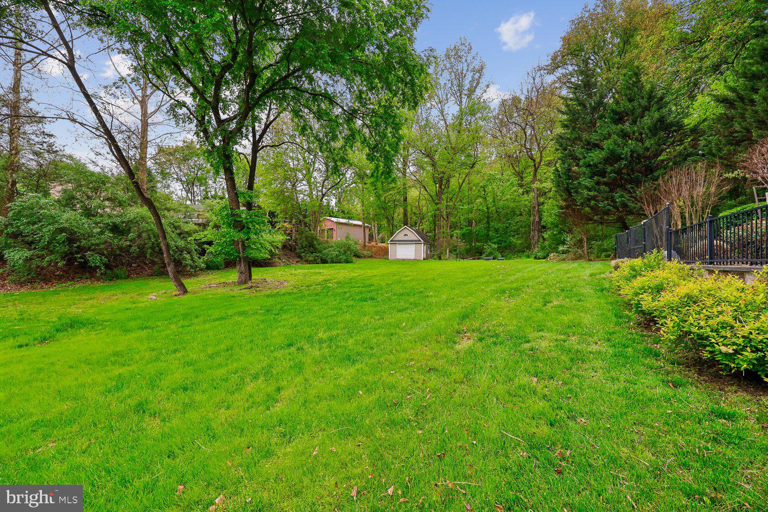 13120 Esworthy Road Potomac, MD 20854 - Photo 71 of 80 Lush Backyard