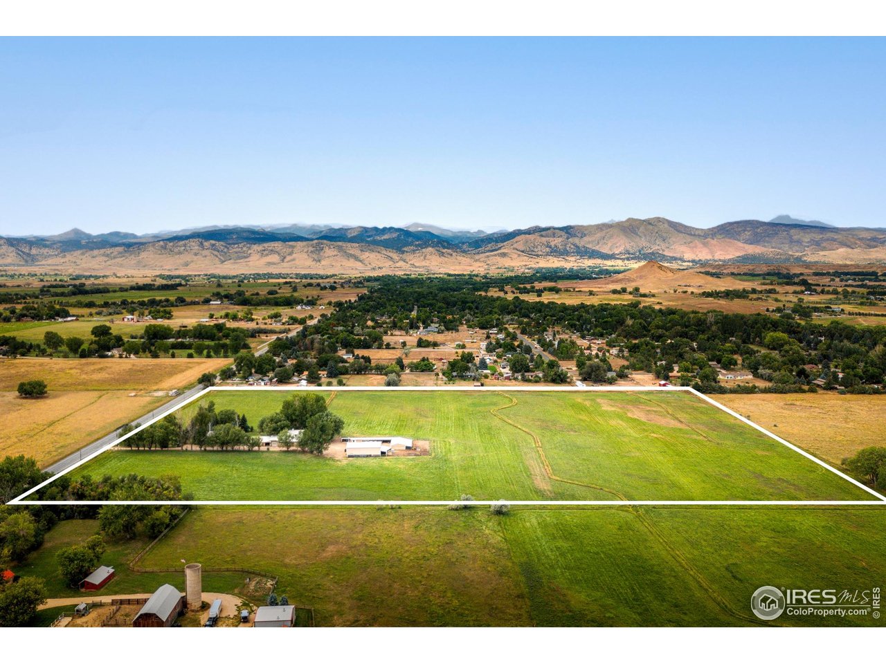 6789 Niwot Road Longmont, CO 80503 - Photo 10 of 28 a view of an outdoor space and city view