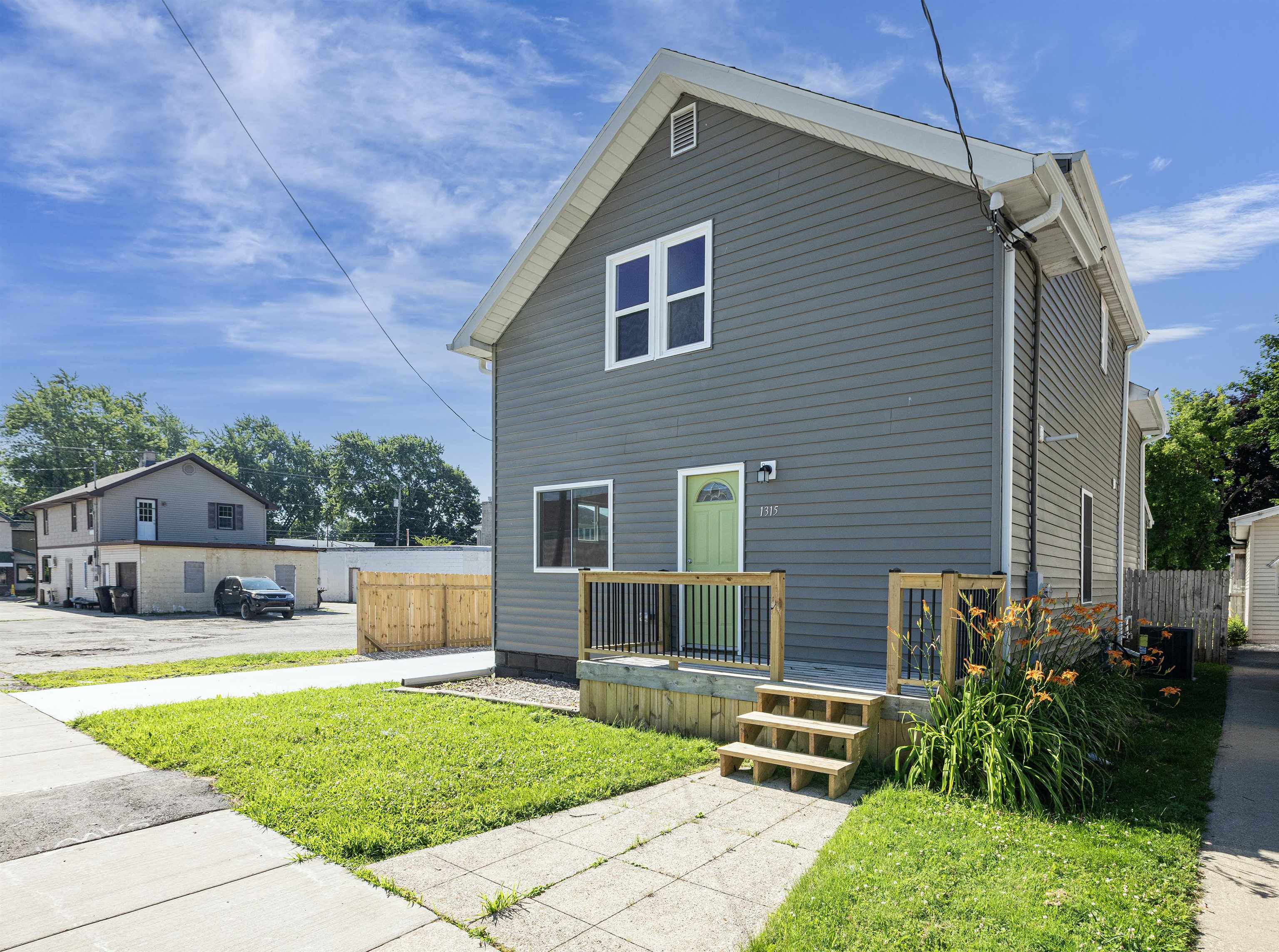 1315 West Summer Street Appleton, WI 54914 - Photo 3 of 39