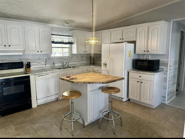 $195,000 | 1510 Southwest 35th Circle, Okeechobee, FL 34974