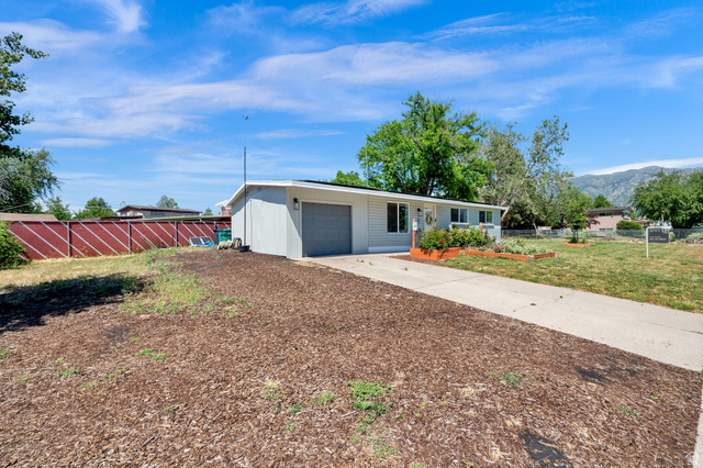 55 East Diamond Street Layton, UT 84041 - Photo 5 of 28 Front of the Home - RV Parking