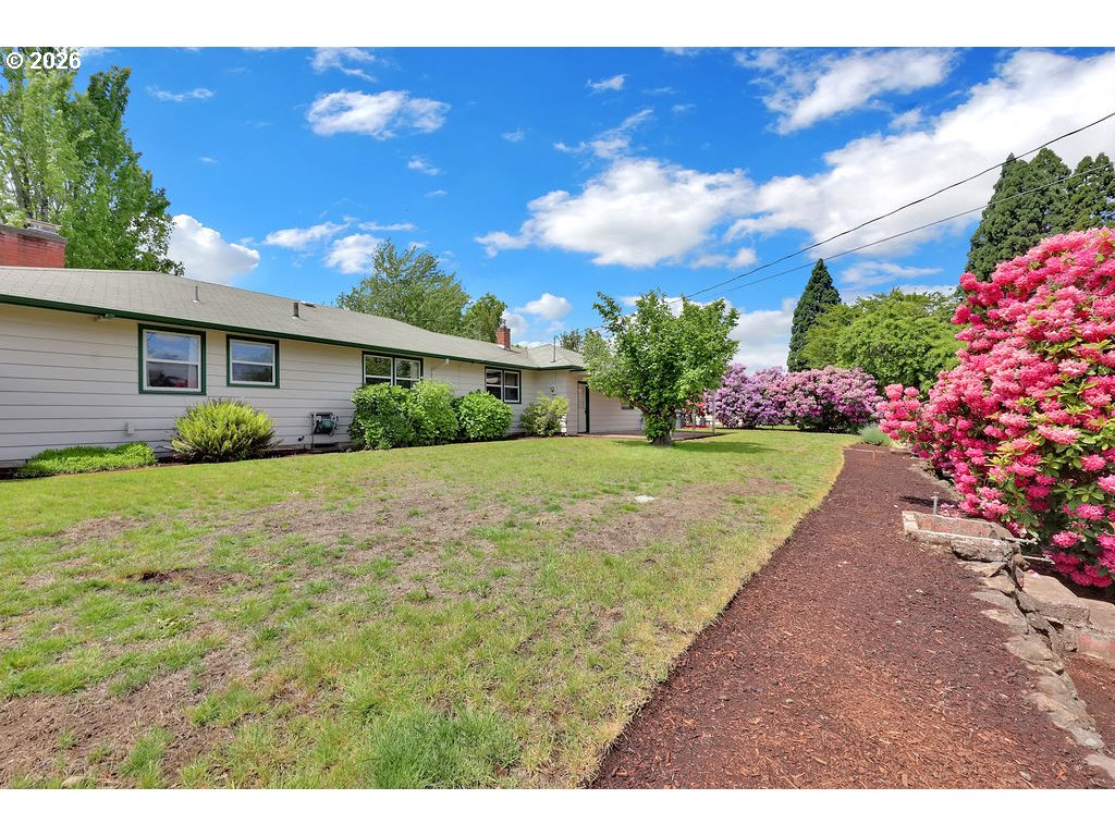 3095 Dapple Way Eugene, OR 97401 - Photo 43 of 48