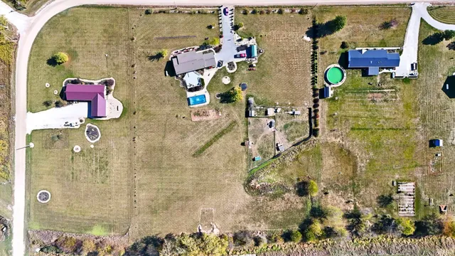 $390,000 | 3826 County Road 45, Auburn, IN 46706