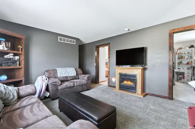 $390,000 | 3826 County Road 45, Auburn, IN 46706