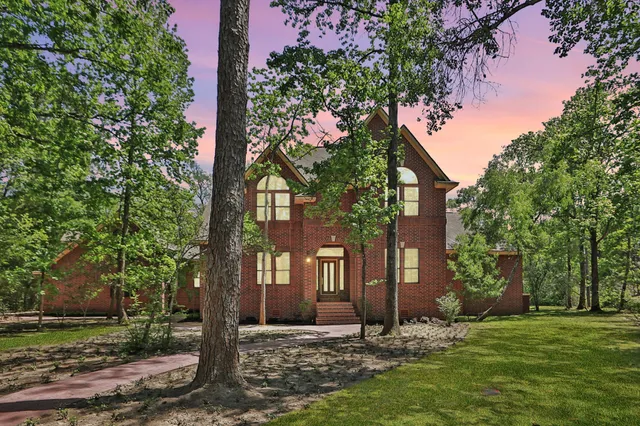 $800,000 | 10914 Olde Mint House Lane, Tomball, TX 77375