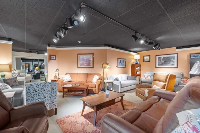 $749,000 | 460 Union Avenue, Laconia, NH 03246