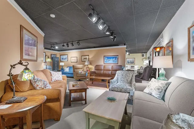 $749,000 | 460 Union Avenue, Laconia, NH 03246