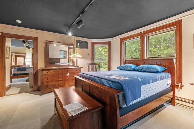 $749,000 | 460 Union Avenue, Laconia, NH 03246