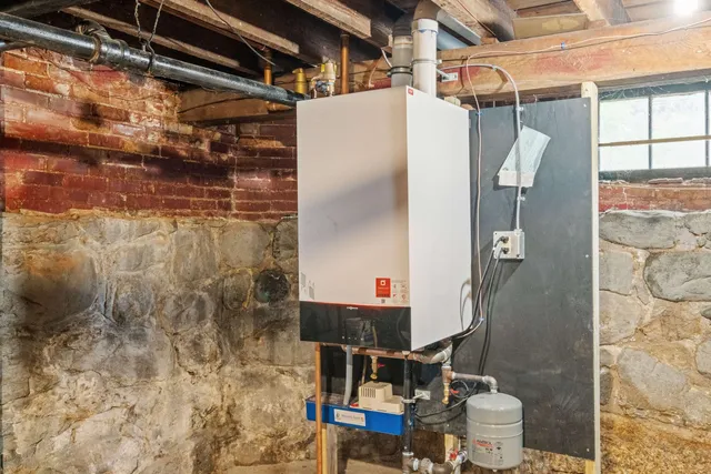 $749,000 | 460 Union Avenue, Laconia, NH 03246