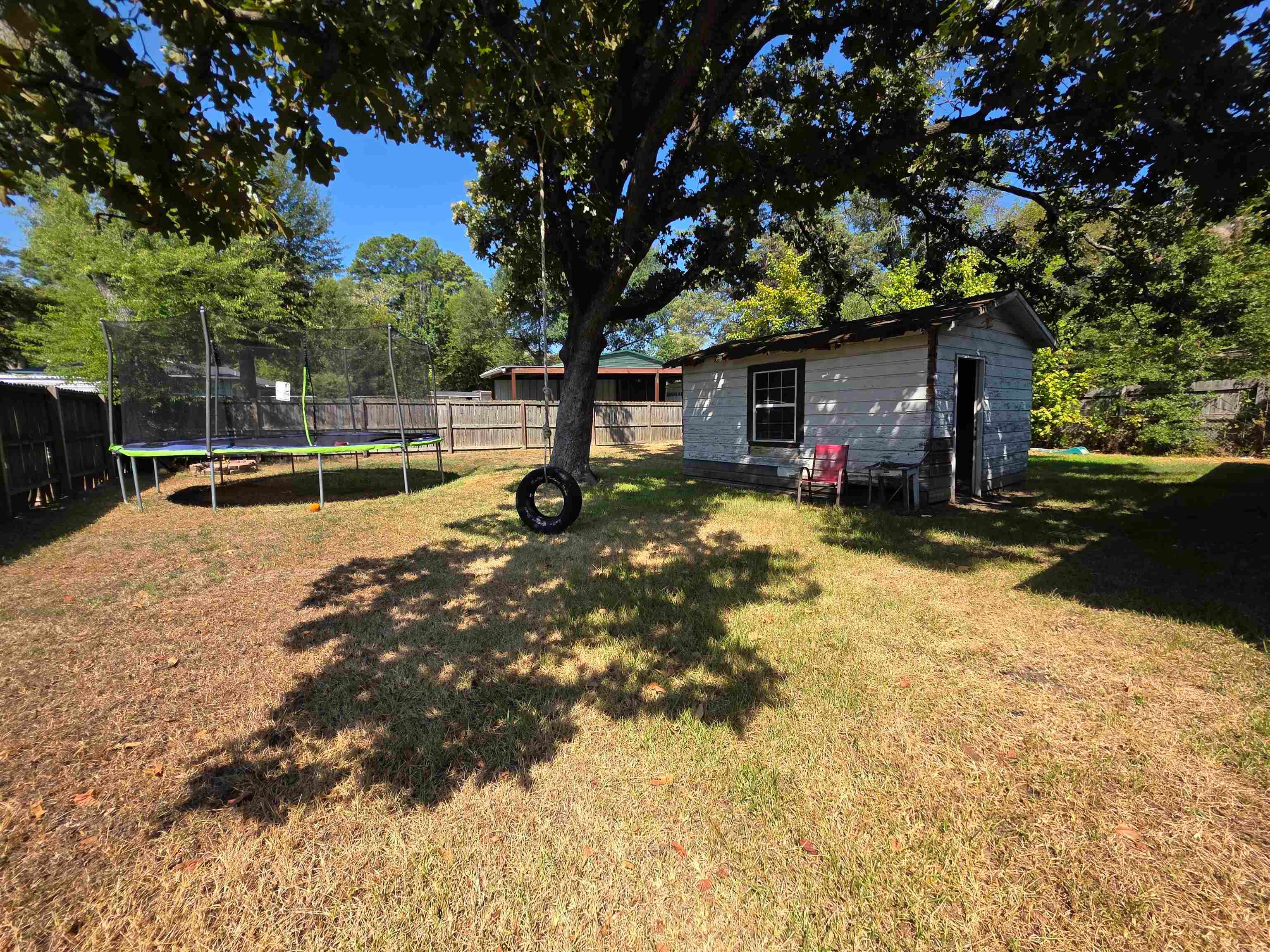 2103 Pine Tree Road Longview, TX 75604 - Photo 9 of 11 Gallery Image 9
