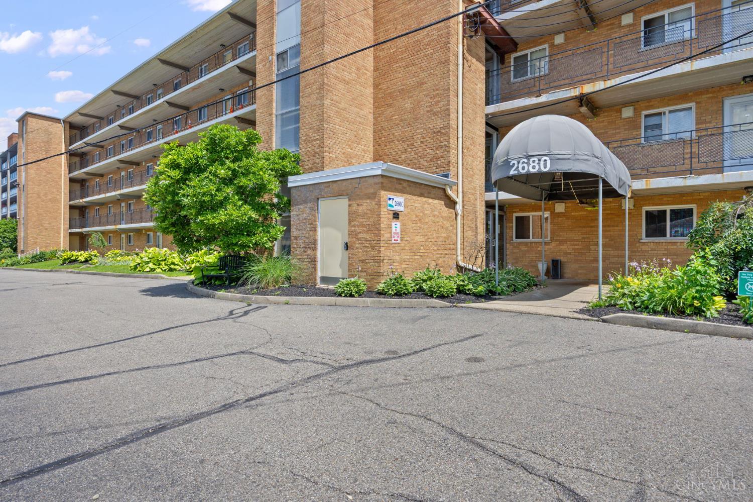 2680 Lehman Road, Unit C307 Cincinnati, OH 45204 - Photo 3 of 36
