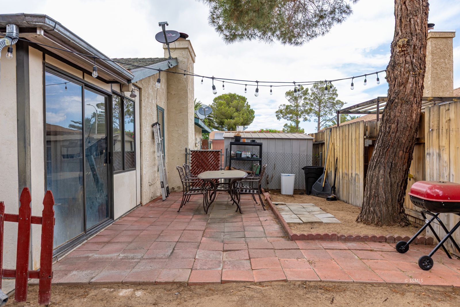 213 East Benson Avenue Ridgecrest, CA 93555 - Photo 34 of 38