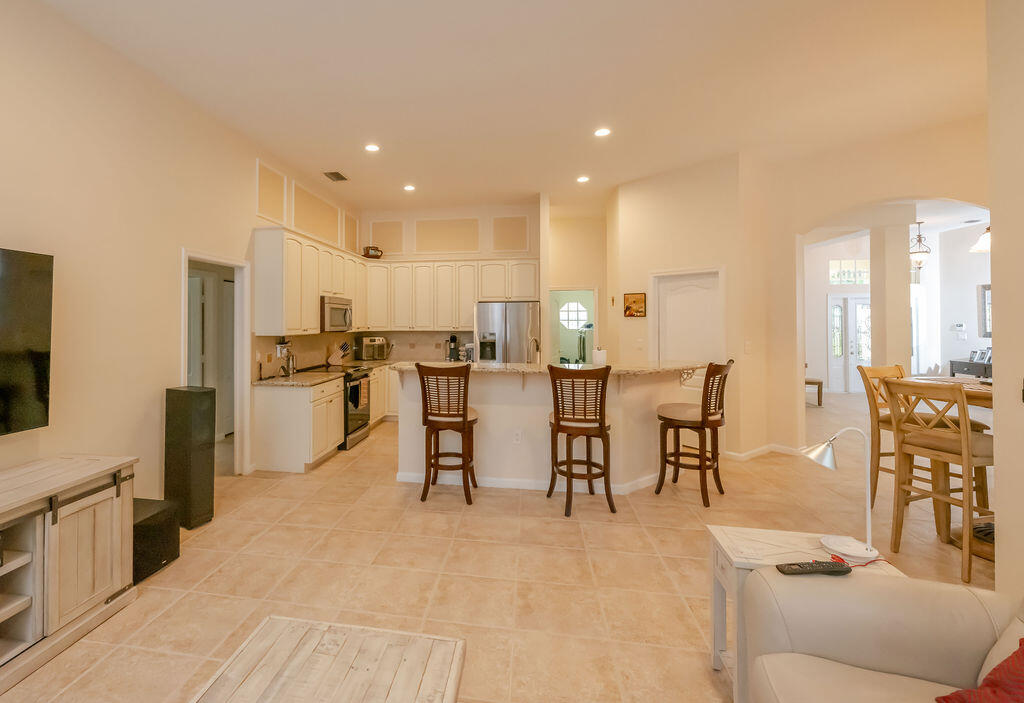 2680 Southwest Windship Way Stuart, FL 34997 - Photo 28 of 53 L1920718