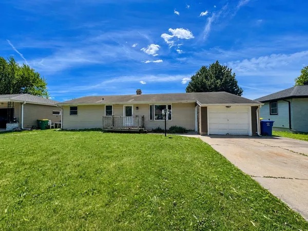 $215,000 | 1682 Debra Lane, Green Bay, WI 54302