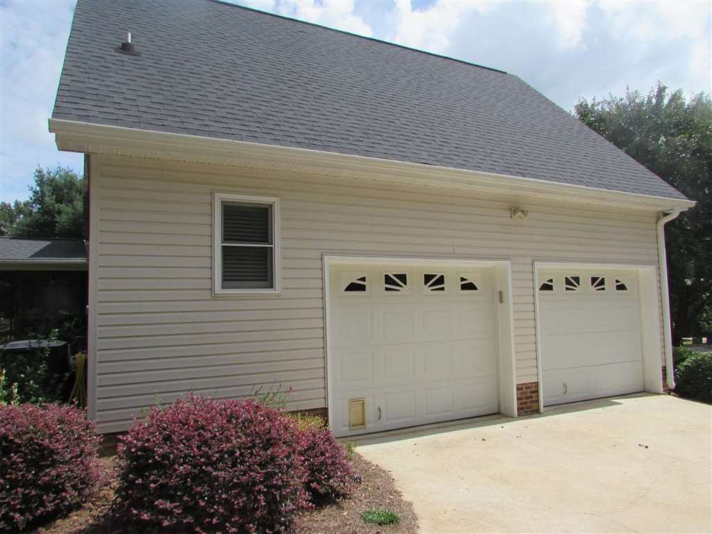 202 Beagle Run Easley, SC 29642 - Photo 25 of 31 Gallery Image 25