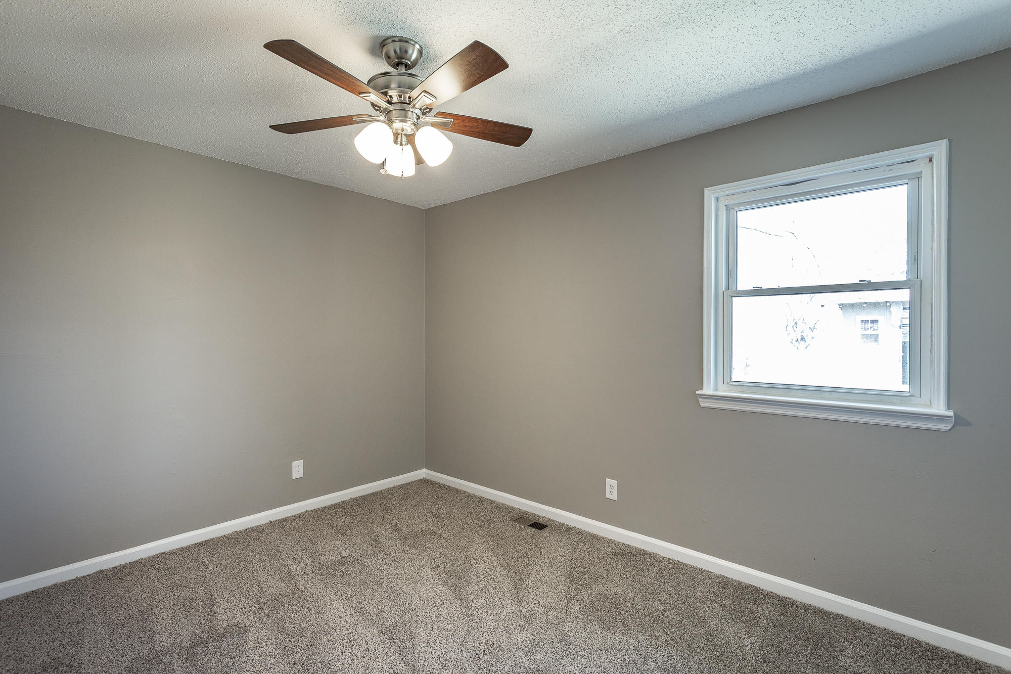 1509 North Chester Road Hixson, TN 37343 - Photo 14 of 33 1509 N Chester Rd. HD-17