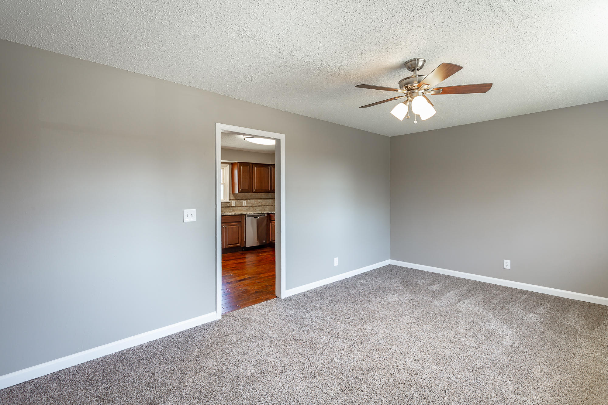 1509 North Chester Road Hixson, TN 37343 - Photo 8 of 33 1509 N Chester Rd. HD-1