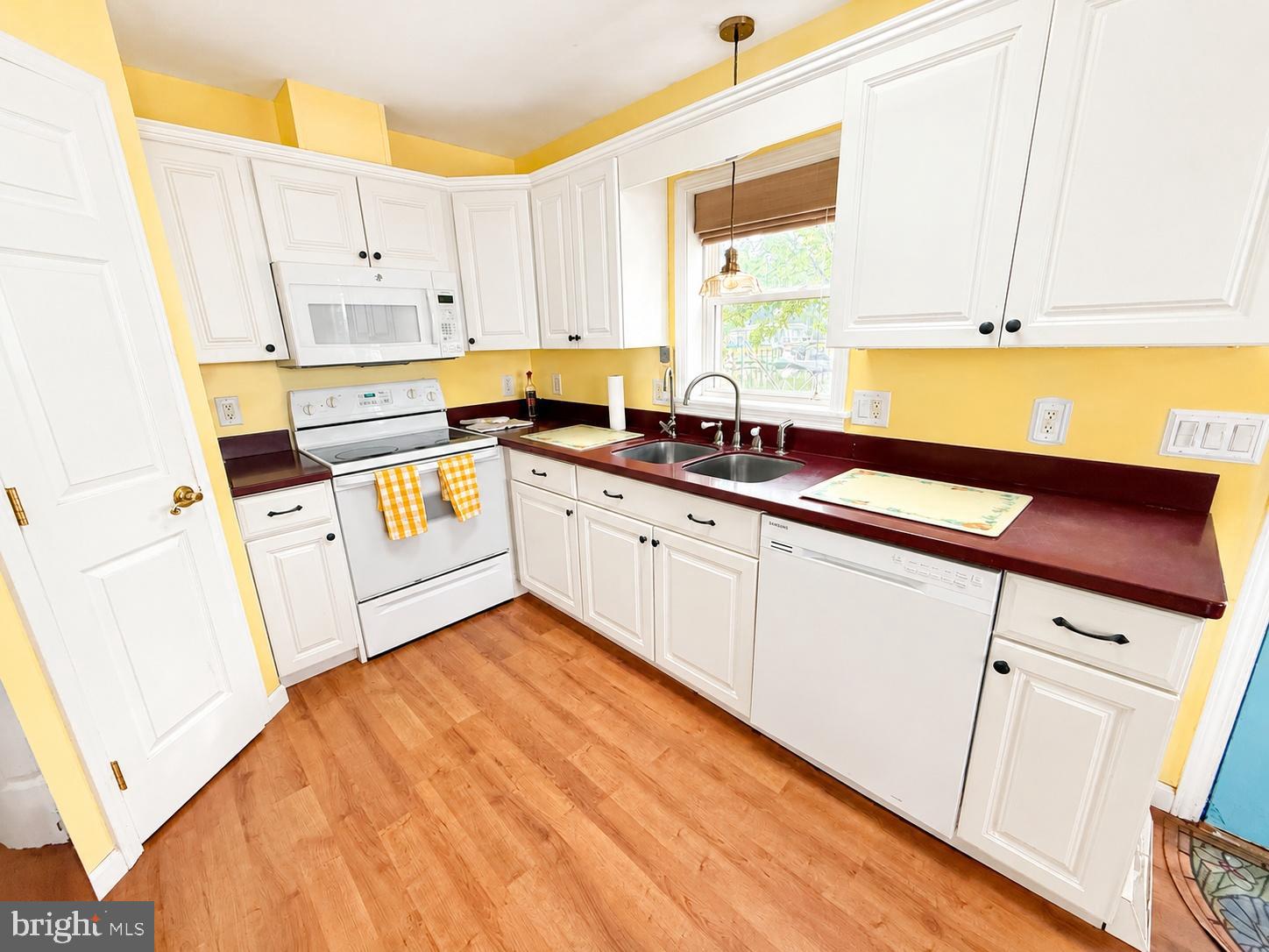 37097 Sandpiper Road, Unit 9 Long Neck, DE 19966 - Photo 23 of 48 kitchen