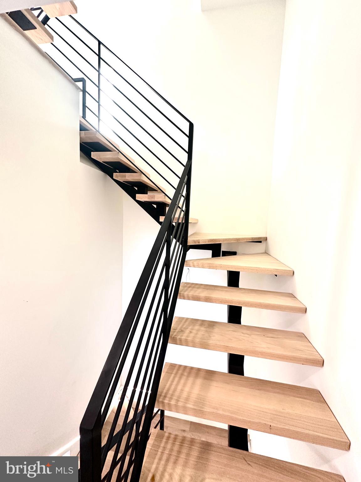 514 South 20th Street, Unit B Philadelphia, PA 19146 - Photo 13 of 52