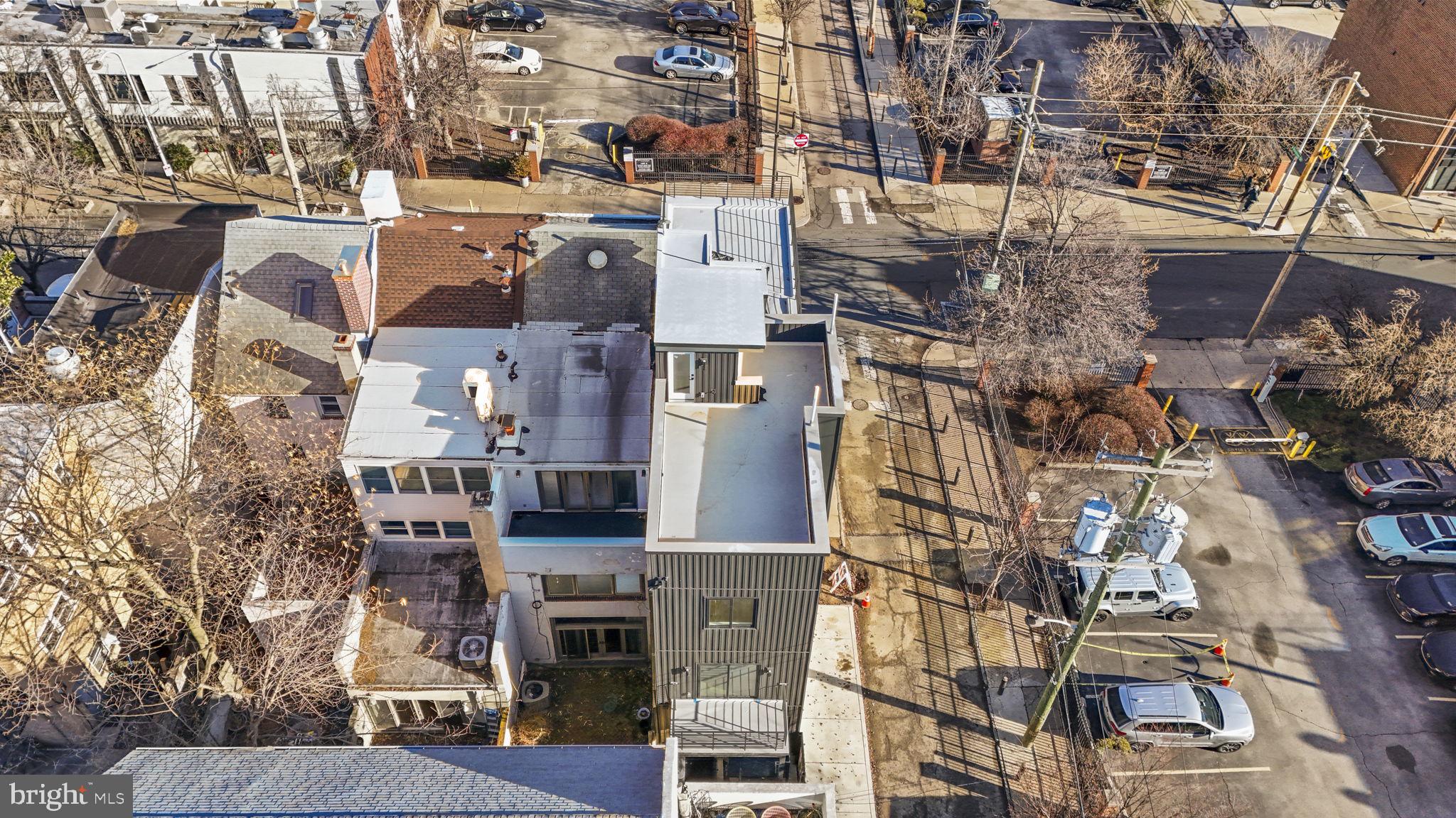 514 South 20th Street, Unit B Philadelphia, PA 19146 - Photo 50 of 52 an aerial view of residential houses with outdoor space