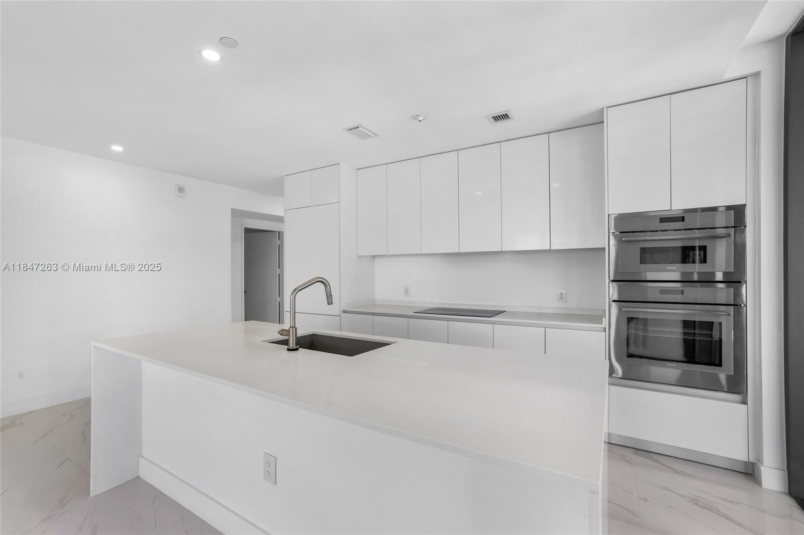 700 Northeast 24th Street, Unit 2101 Miami, FL 33137 - Photo 16 of 100
