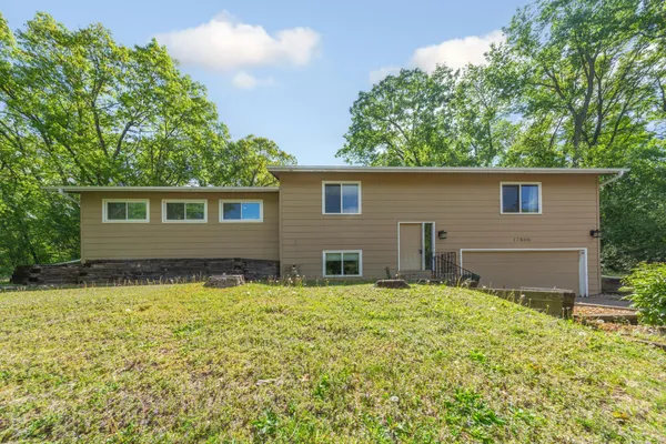 $393,900 | 17800 Jamaica Circle, Lakeville, MN 55044