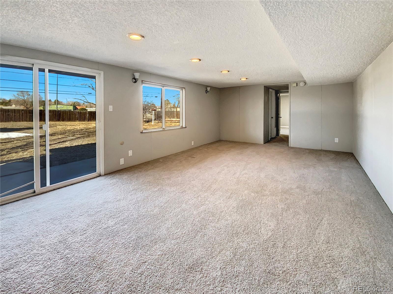 7643 Webster Way Arvada, CO 80003 - Photo 12 of 26