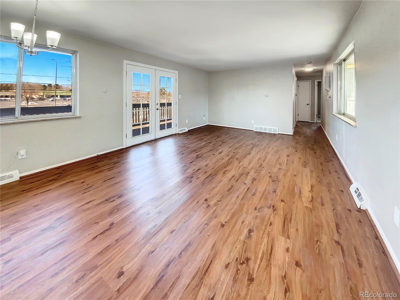 7643 Webster Way Arvada, CO 80003 - Photo 5 of 26