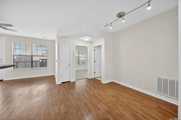 $314,999 | 7342 Oak Manor, Unit 1104, San Antonio, TX 78229