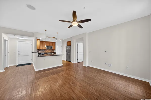 $314,999 | 7342 Oak Manor, Unit 1104, San Antonio, TX 78229