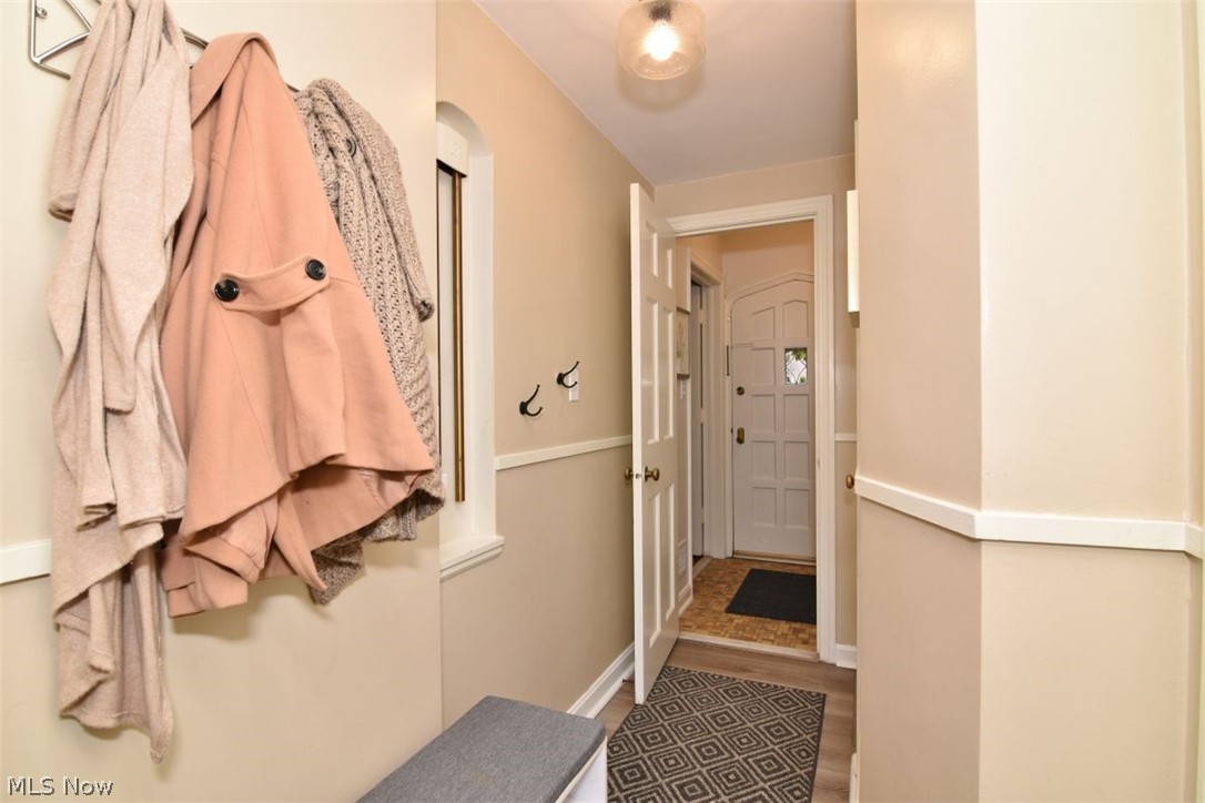 2556 Fenwick Road Cleveland, OH 44118 - Photo 18 of 40 Gallery Image 18