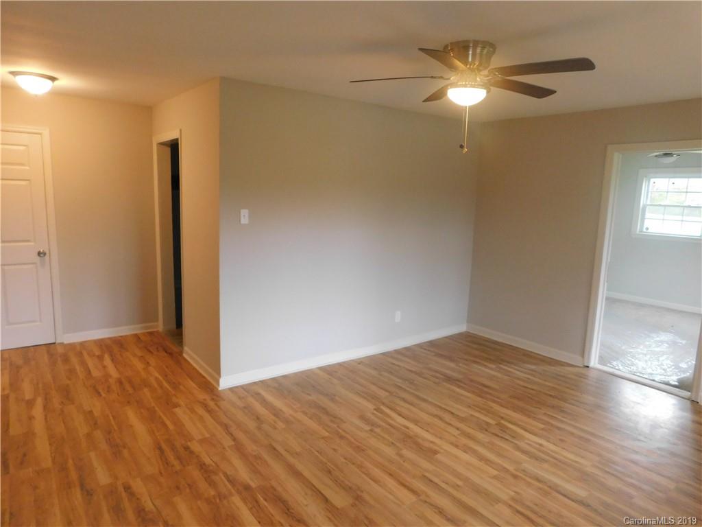 1566 Cedar Pine Lake Road Lancaster, SC 29720 - Photo 9 of 25 Gallery Image 9